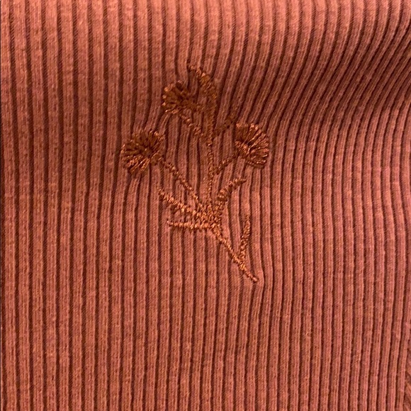 Zara burgundy embroidered waffle knit long sleeve - Picture 2 of 4